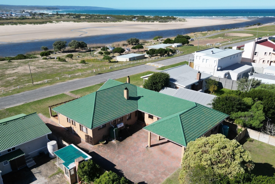3 Bedroom Property for Sale in Stilbaai Wes Western Cape